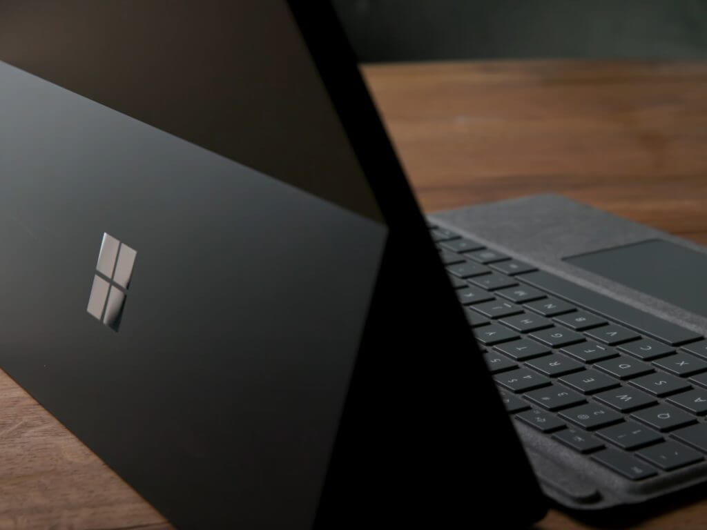 surface pro 11 black