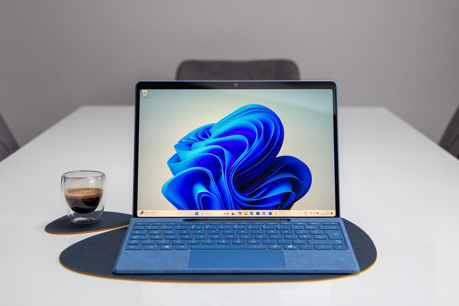 Surface-pro-11-Blue